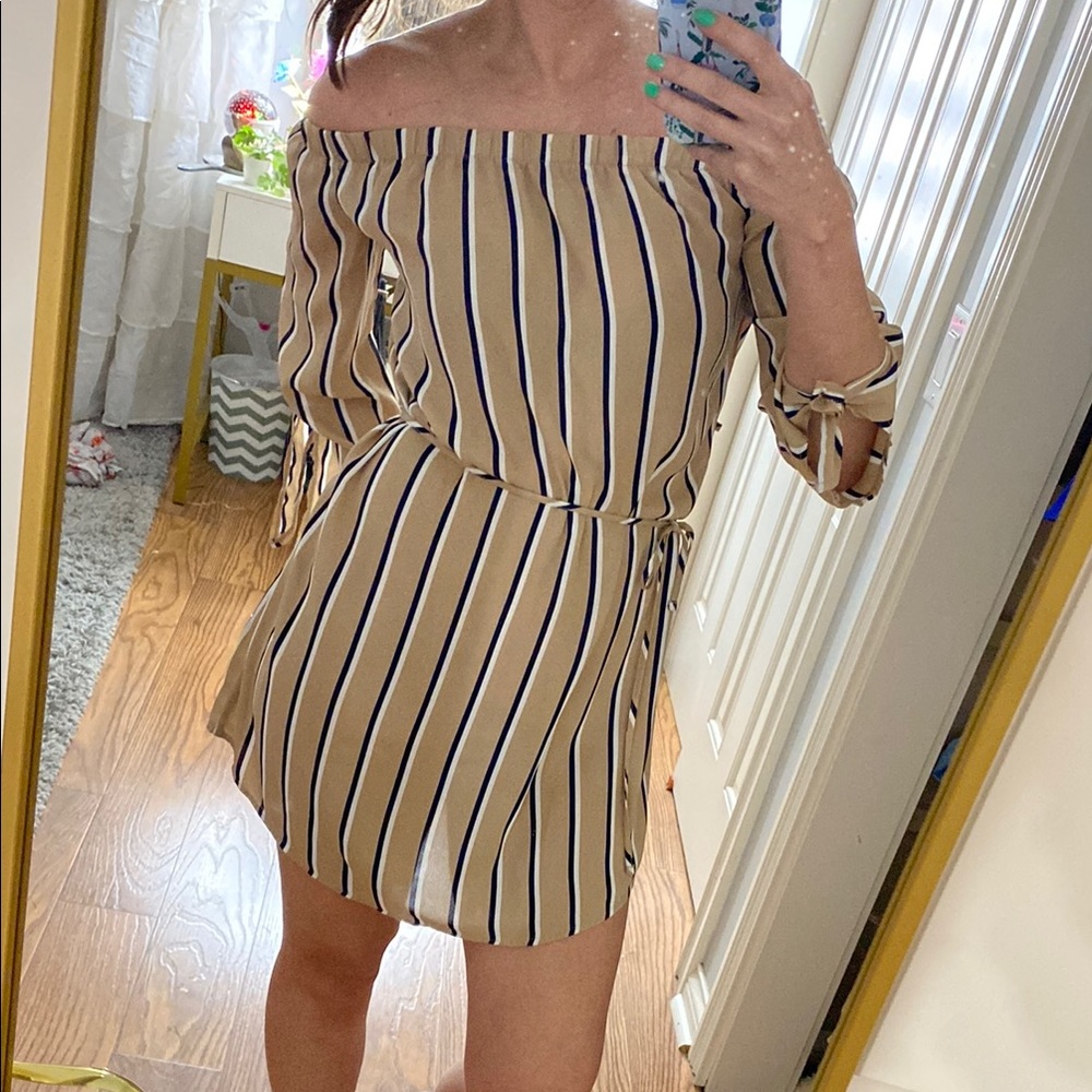 Rue21 Tan Off-Shoulder Cuffed Sleeve Sundress